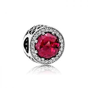 Charm en plata de ley Corazones Radiantes Cereza